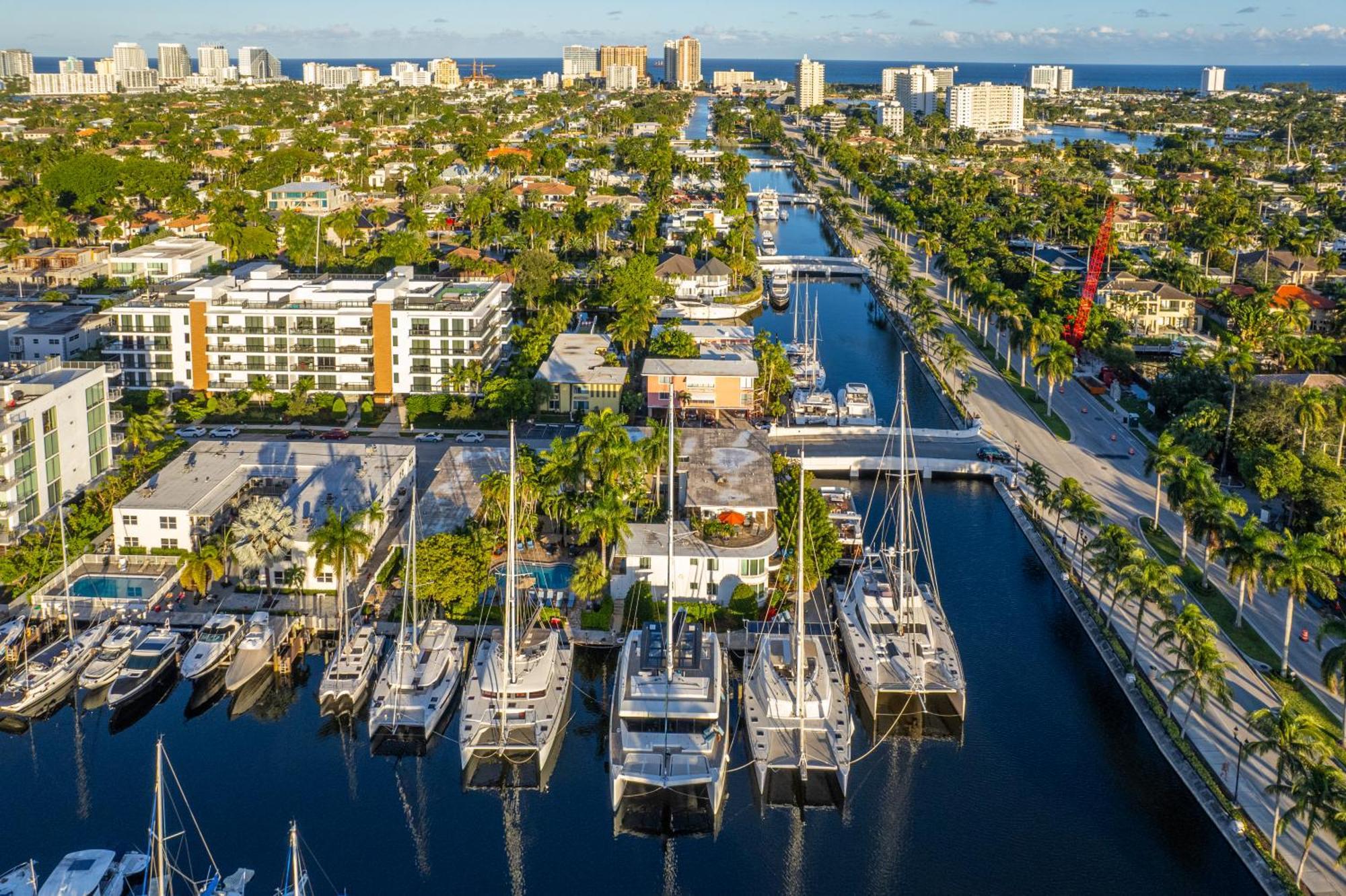 Isle Of Venice Residence And Marina Fort Lauderdale Exterior photo